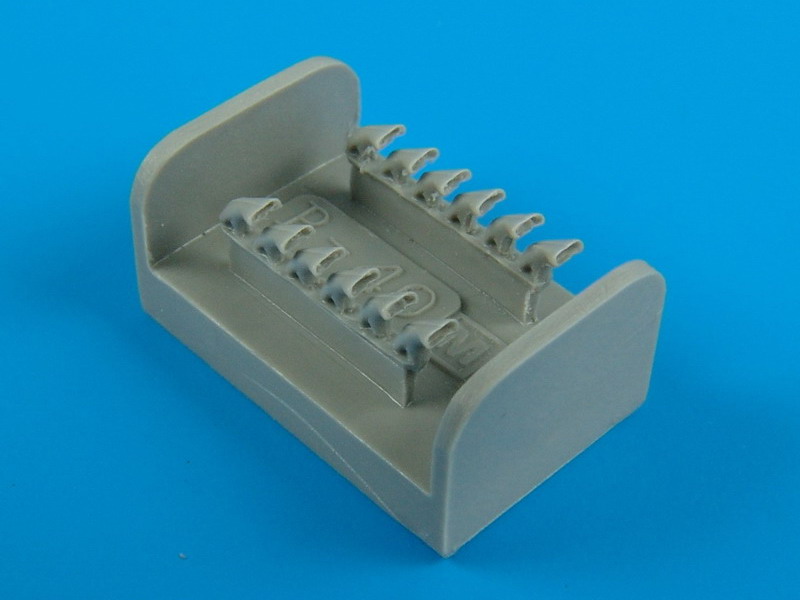 QB72096 P-40M/N exhaust 1/72